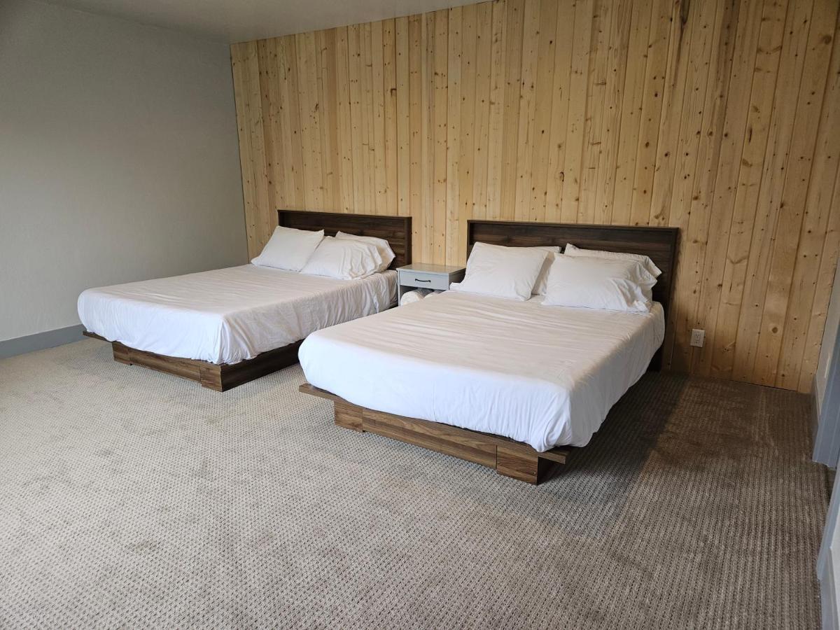 The Black Forest Lodge Red Bluff Eksteriør bilde